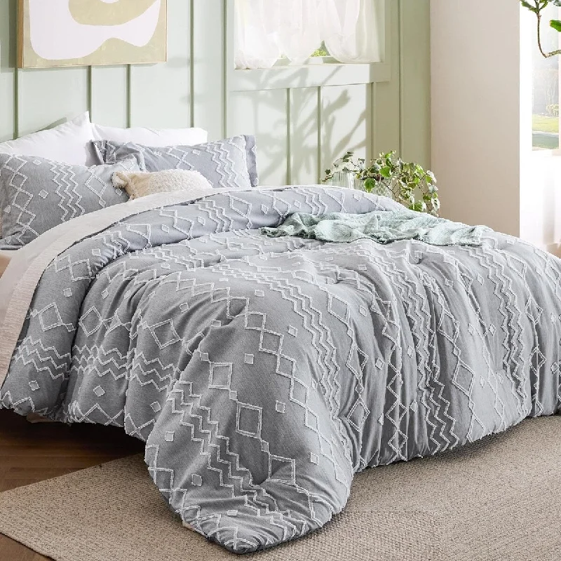 Wool - filled comforters with natural moisture - wicking and temperature - regulating featuresTufted Comforter Set Full- 3 Pieces for All Seasons