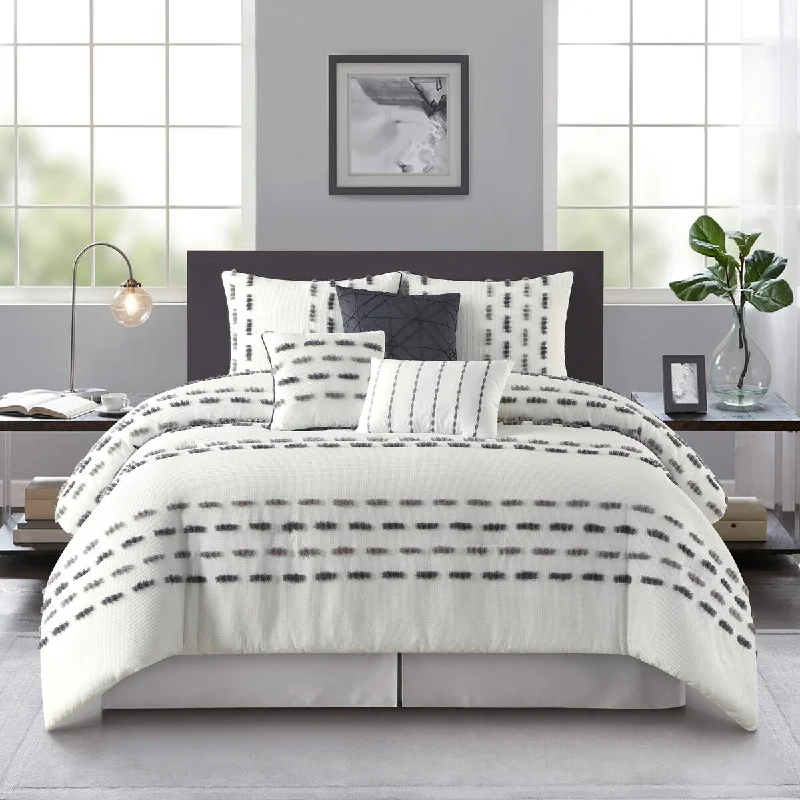 Full - size comforters suitable for full - sized beds in guest rooms or small bedroomsNanshing Reinhart 7 Piece Boho Chic Comforter Set