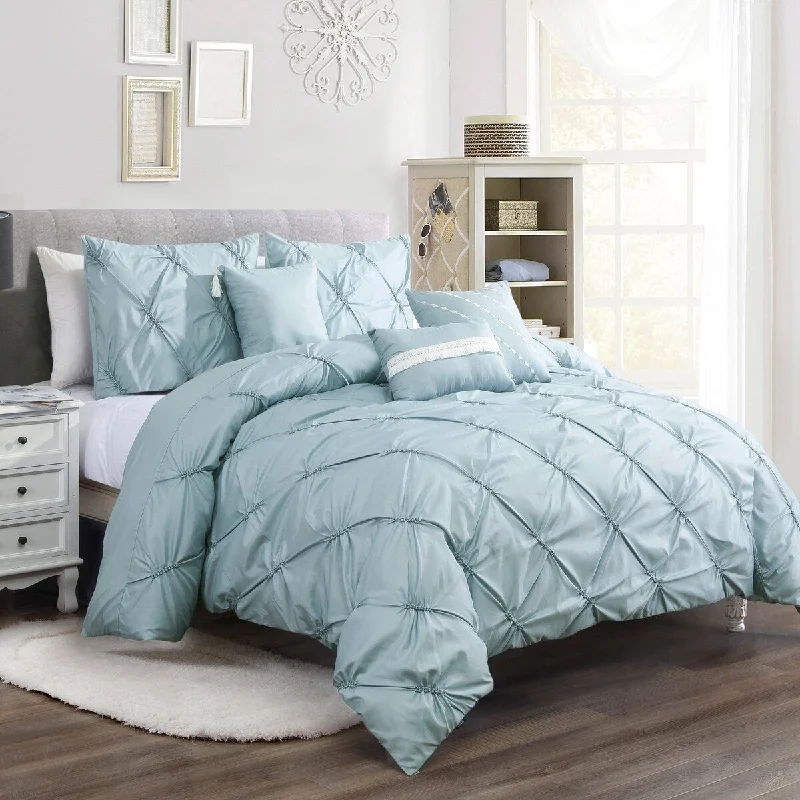 Down - filled comforters for supreme warmth and lightnessLimore Luxury 6 piece comforter set