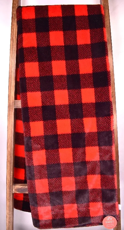 Wool blankets with natural warmth and insulationBuffalo Check Scarlet / Black - OMG Casey