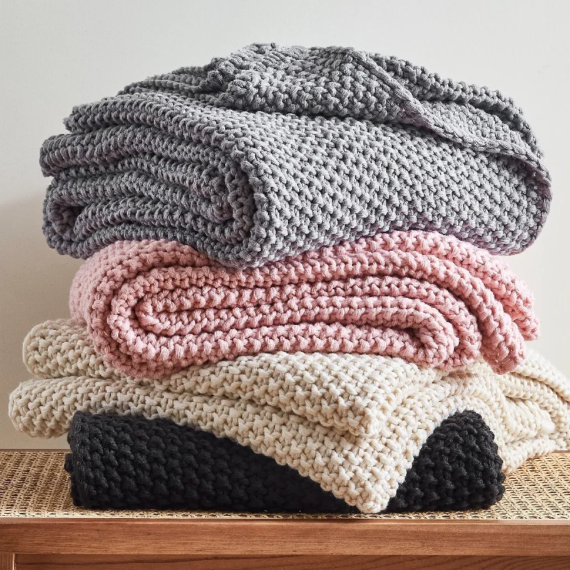 Acrylic blankets for a soft and affordable alternativeCozy Potato® Waffled Chunky Knit Throw Blanket