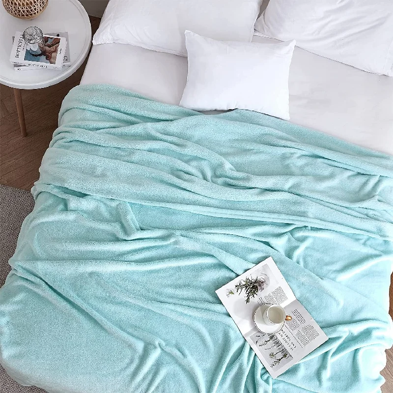 Mohair blankets with a unique sheen and softnessMe Sooo Comfy - Coma Inducer® Bed Blanket - Hushed Mint