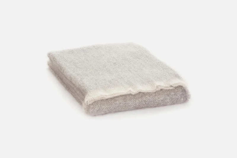 Chenille blankets with a thick and fuzzy textureOwl Mooneen Mohair Throw Blanket