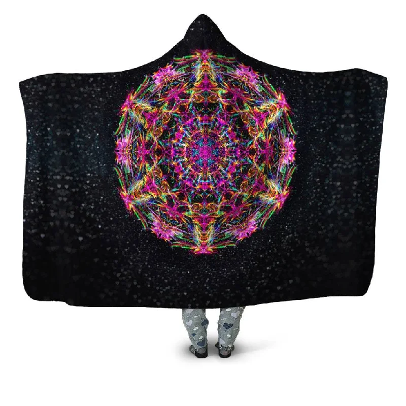 Queen - size blankets for standard - sized bedsPastel Warp Hooded Blanket