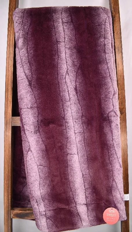 Silk blankets with a smooth and elegant touchSahara Plumwine - OMG Nicole