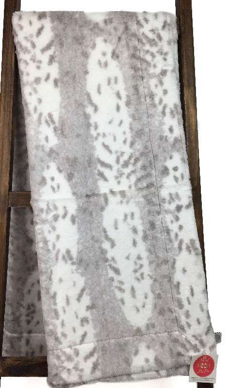 Cashmere blankets for ultimate softness and luxurySiberian Leopard Silver - OMG Nicole